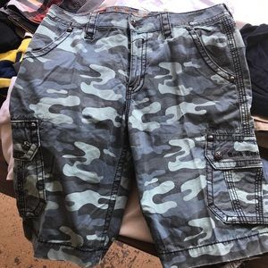 Men’s rock revival shorts